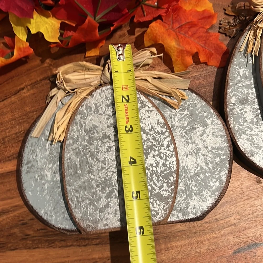 ☀️Clearance- Kirkland’s Home Chunky 3D Wood Metallic Tabletop Pumpkins 2 Pc Set - Picture 8 of 12